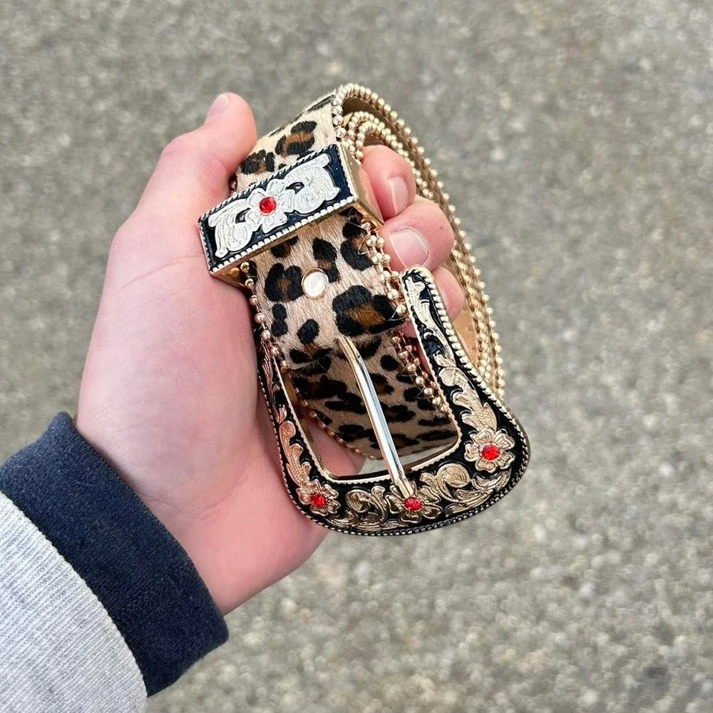 Vintage style cheetah leopard print fur belt american tan and brown bedazzled
